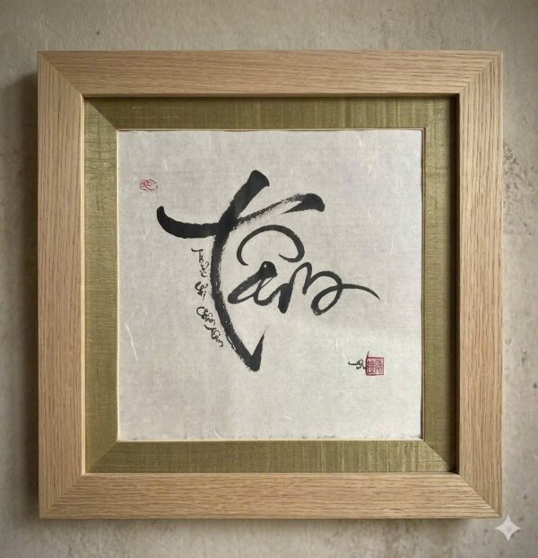 Treo tranh thư pháp